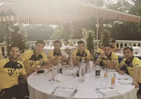 România - Franţa. Surprize-surprize: Iordănescu a dat o masă la un local de lux