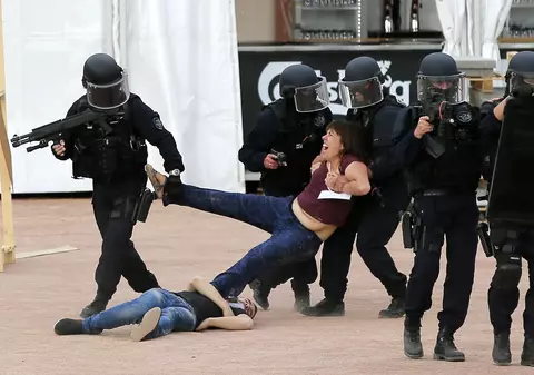 Euro 2016. Guvernul francez a lansat aplicația ”Alertă atentat"