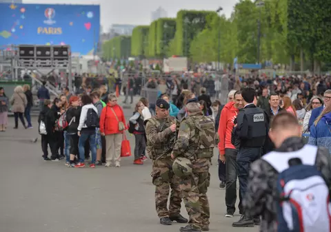 Euro 2016. Corespondență din Franța. Trupele antitero au controlat camerele tricolorilor de la hotelul în care vor locui în Franța. Naționala României ajunge duminică la Paris EXCLUSIV&FOTO