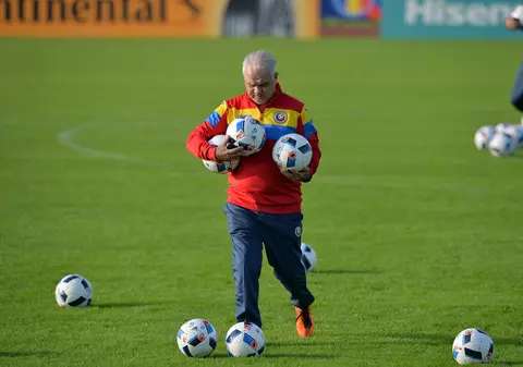 Euro 2016. România - Franța (vineri, ora 22.00). Ce fac băieții lui Iordănescu, în timp ce tatăl lor se dă de ceasul morții / FOTO ÎN ARTICOL