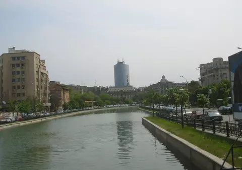 Ce averi au noii primari din București | Cel mai sărac are ”doar” trei mașini