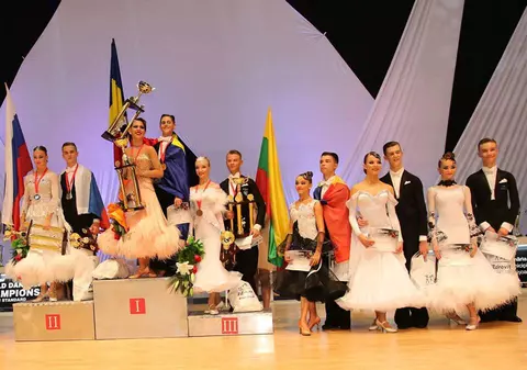 Dans sportiv. Tineret, mândria țării. România are juniori de aur mondial!!! GALERIE FOTO & VIDEO