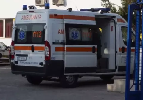 Un muncitor a murit, după ce a căzut de pe acoperișul ISU Vrancea