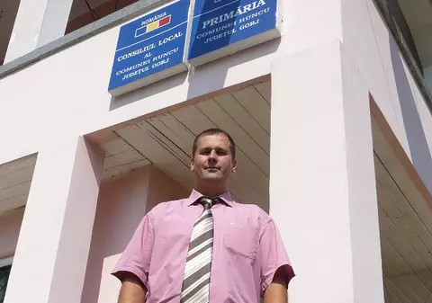 REZULTATE ALEGERI LOCALE 2016 | Cel mai iubit dintre... primari! Edilul din Runcu a câștigat al treilea mandat cu cel mai mare scor din țară