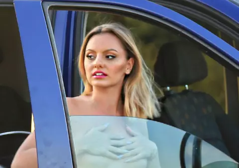 FOTO EXCLUSIV/ Alexandra Stan, așa cum doar iubitul a vazut-o! Goală în mijlocul Constanței!