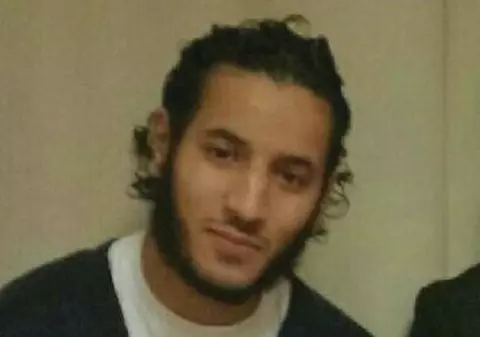 UPDATE | Prima imagine cu autorul atacului din Paris! Acesta a transmis atentatul live pe Facebook