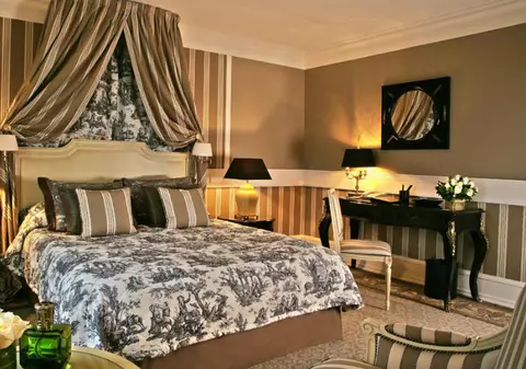 Euro 2016. Corespondență din Franța. Trupele antitero au controlat camerele tricolorilor de la hotelul în care vor locui în Franța