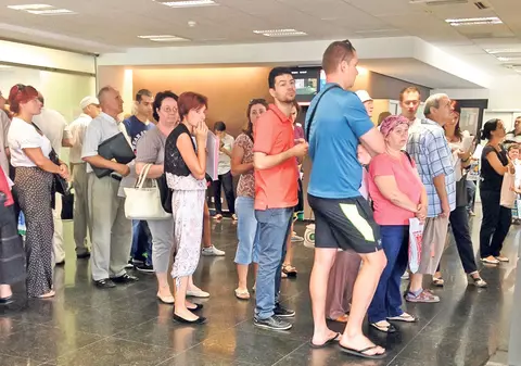 ALEGERI LOCALE 2016 | Ce-și doresc românii: Programul de lăuze al bugetarilor trebuie schimbat