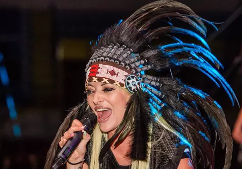 Delia a încins atmosfera pe plaja din Spania. "Ai plămâni, nu glumă "