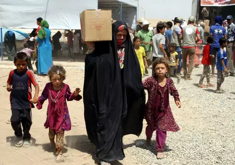 19 fete, arse de vii pentru că au refuzat să devină sclave sexuale pentru ISIS