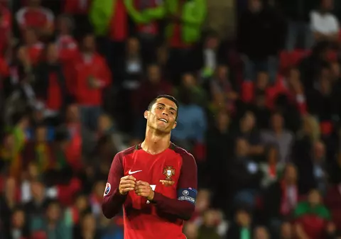 Euro 2016. Ronaldo, ironizat de un fost mare golgheter: ”Fără gol din 36 de lovituri libere, Bale, două goluri din trei lovituri!”