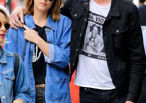 Doi ani a durat relația lor. Actrița Dakota Johnson s-a despărțit de Matthew Hitt
