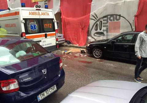 Reglare de conturi în Timișoara! Un interlop a fost înjunghiat în plină stradă, în miezul zilei!