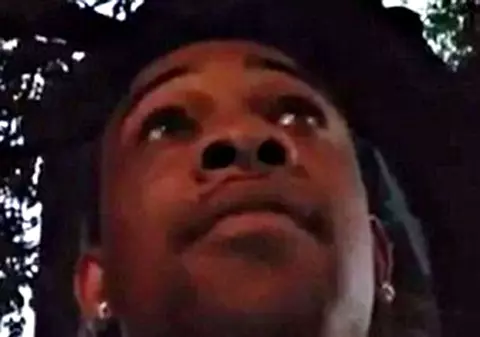 Un tânăr a fost împuşcat în timpul unei transmisiuni live pe Facebook | VIDEO