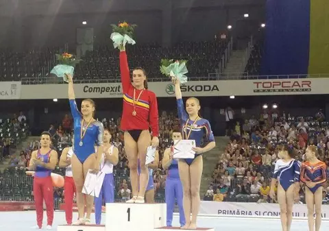 La CN de gimnastică, Cătălina Ponor s-a impus la bârnă şi la sol, iar Larisa Iordache la paralele