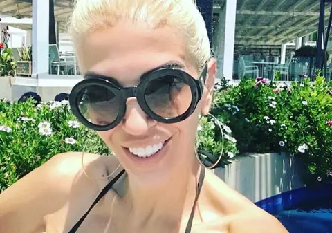 Raluca Bădulescu a atras toate privirile la plajă. Nu mai are grija kilogramelor în plus