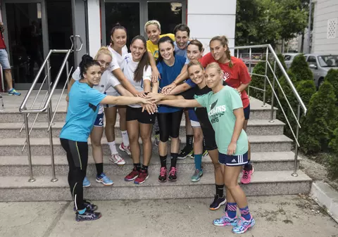 A fost înființată prima echipă feminină de handbal din istoria clubului CS Dinamo