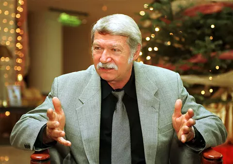 Federația de gimnastică a Statelor Unite a cumpărat o parte din centrul de antrenament al soților Karolyi