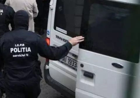 Afacere ilegală cu ramificații în Europa. Sute de tone de deşeuri ilegale din Germania, oprite la graniţa românească