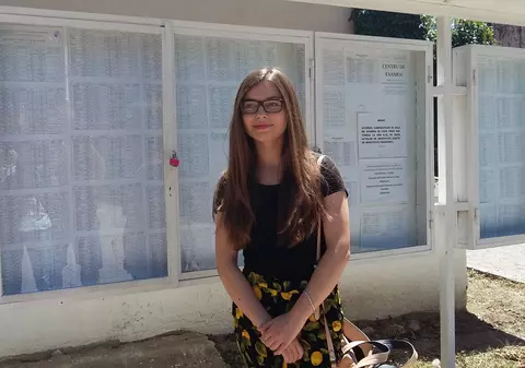 BACALAUREAT 2016. A luat 10 la bac, dar nu poate ajunge la facultatea pe care și-o dorește. Ce îi stă în cale unei eleve din Galați