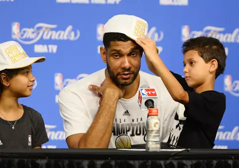 Baschet. Tim Duncan și-a anunțat retragerea din NBA. A câștigat cinci inele de campion, în 19 ani de carieră