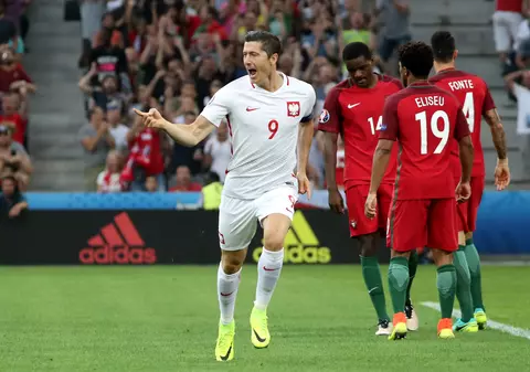 Tricolorii vor juca în noiembrie cu naționala Poloniei, eliminată fără înfrângere de la Euro 2016