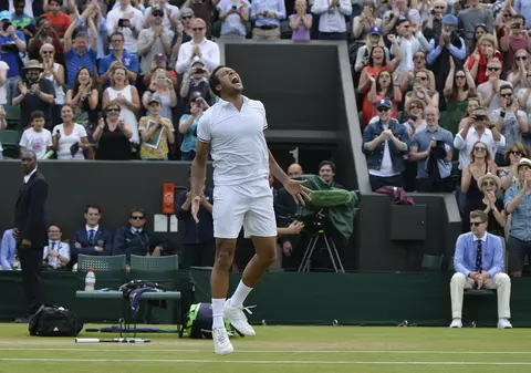 Wimbledon. Încă un meci epic pe iarba londoneză, Tsonga - Isner 19-17 în decisiv! Uraganul Serena, victoria 300 în turneele de Mare Șlem
