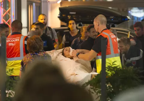 ATENTAT Nisa. Doi români, soț și soție, au fost răniți în atentat! Bărbatul este în stare gravă