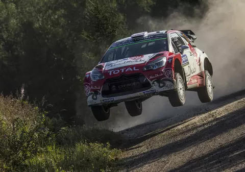 Britanicul Kris Meeke a câștigat Raliul Finlandei. Accidente cu duiumul! | VIDEO
