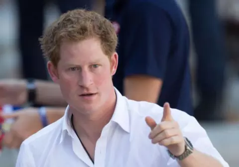 Prinţul Harry regretă că nu a vorbit, până acum, despre felul în care l-a afectat moartea prinţesei Diana