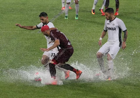 Christoph Daum, speriat de mlaștina de pe Cluj Arena. Burleanu n-a avut oameni să o ”dragheze”. Ce ne facem cu Muntenegru?