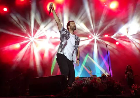 Carmen Iohannis, în primul rând la un concert Smiley FOTO&VIDEO