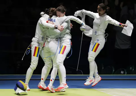 Jocurile Olimpice. Fetele de aur de la scrimă, felicitate de Cătălina Ponor: ”Bravo, fetelor! Ați spart gheața!”