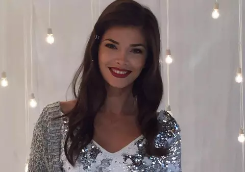 Graviduța Alina Pușcaș se distrează!  Departe de ochii lumii