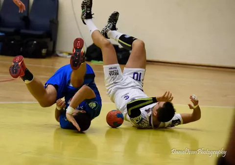 Start nebun în noul sezon din Liga Zimbrilor! ”Delfinul” si ”Dacul” au chemat turiștii la meci!