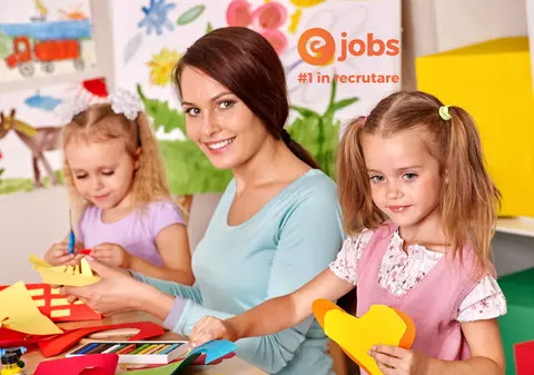 Vrei să lucrezi în învăţământul privat? Pe eJobs.ro, există oferte pentru străinătate care trec de 1.500 euro
