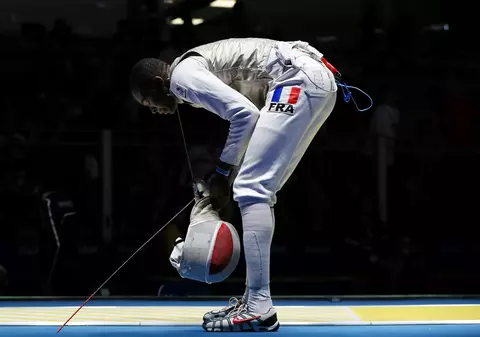 Jocurile Olimpice. Ce fază tare! Unui floretist francez i-a căzut telefonul din buzunar în timpul unui asalt | VIDEO