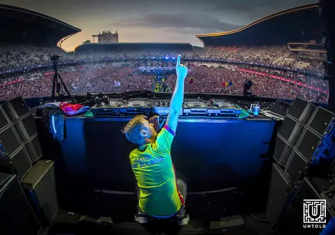 Untold 2016 | Armin van Buuren a făcut senzație în a treia zi de festival: a mixat până la 7 dimineața!