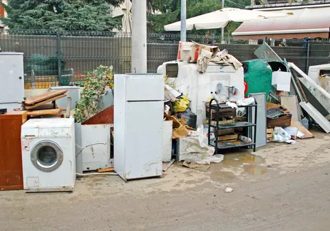 Fără să scoţi un ban din buzunar! Scapă de electrocasnicele uzate şi... dotezi şcoala copilului tău