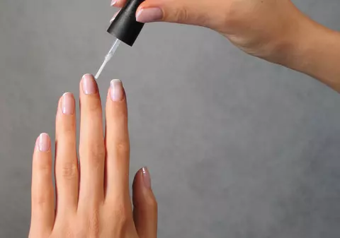 4 idei greşite despre îngrijirea unghiilor, demontate de specialist