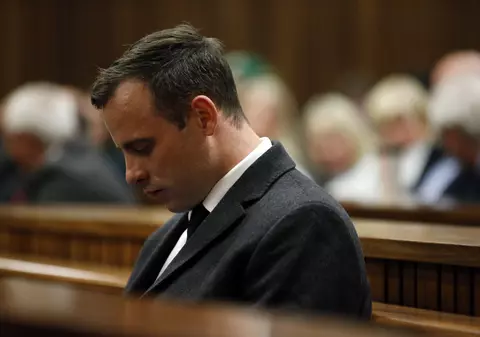 Oscar Pistorius a ajuns la limită. Fostul atlet, supravegheat non-stop în închisoare!