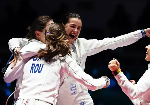 Jocurile Olimpice. Cât vor încasa campioanele de la spadă pentru medalia de aur. Topul premierilor pe națiuni. Ce buget a avut scrima