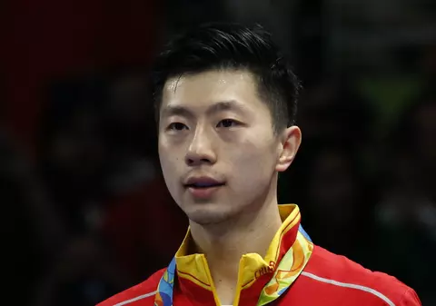 Jocurile Olimpice. Ma Long, campion olimpic la tenis de masă. L-a pulverizat pe Zhang Jike în finala ”made in China” / GALERIE FOTO și VIDEO