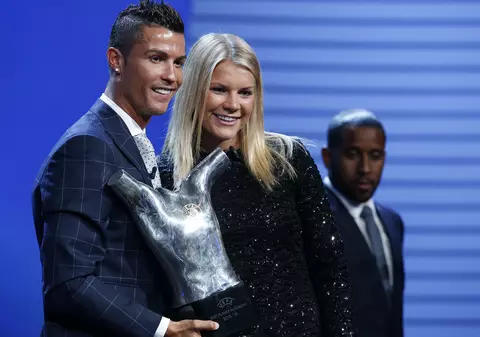 Cristiano Ronaldo și Ada Hegerberg, desemnați de UEFA cei mai buni din sezonul trecut în Europa
