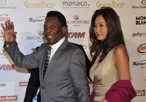 Jocurile Olimpice. Legendarul fotbalist Pele este prea bolnav ca să poată aprinde flacăra olimpică