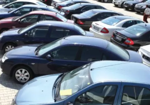 Luna martie a adus mai multe înmatriculări la autoturisme