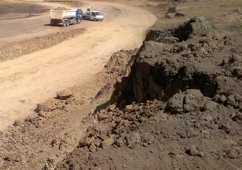 Traseu desenat pe un teren cu alunecări. Circuitul MuresRing, coordonat de un proiectant fără studii de specialitate