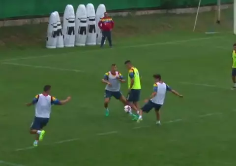 România - Muntenegru. Christoph Daum a condus primul antrenament cu public de la Mogoșoaia |  VIDEO și GALERIE FOTO