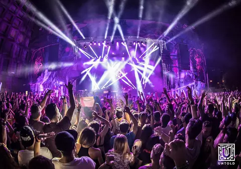 EXCLUSIV / Escrocii închiriază case inexistente! Megafestivalul UNTOLD de la Cluj atrage ca un magnet infractori de tot felul