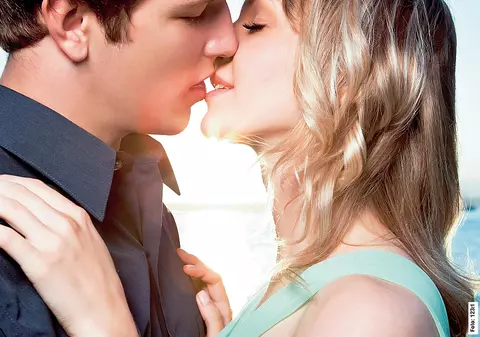 Am cucerit-o falsificându-mi identitatea